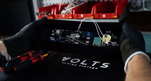 Отечественное производство на подъеме: Как VOLTS создает индустрию накопления электроэнергии в России